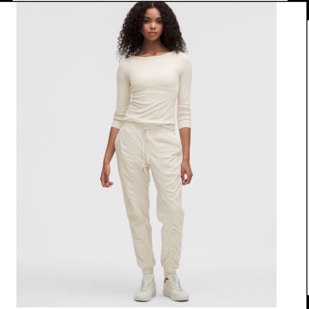 Lululemon Dance Studio Mid-Rise Jogger Women's 2 Light Ivory Full Length Pants